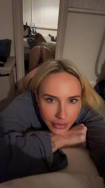 Rosie, 24 Caucasian female escort, Sarasota