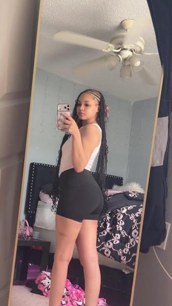 Yane, 20  female escort, Sarasota