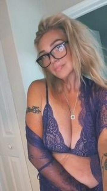 Nicole , 51  female escort, Sarasota