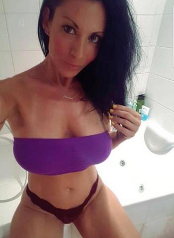 Valentina, 35  female escort, Sarasota